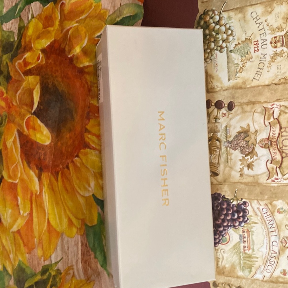 Marc Fisher Ballet Flat